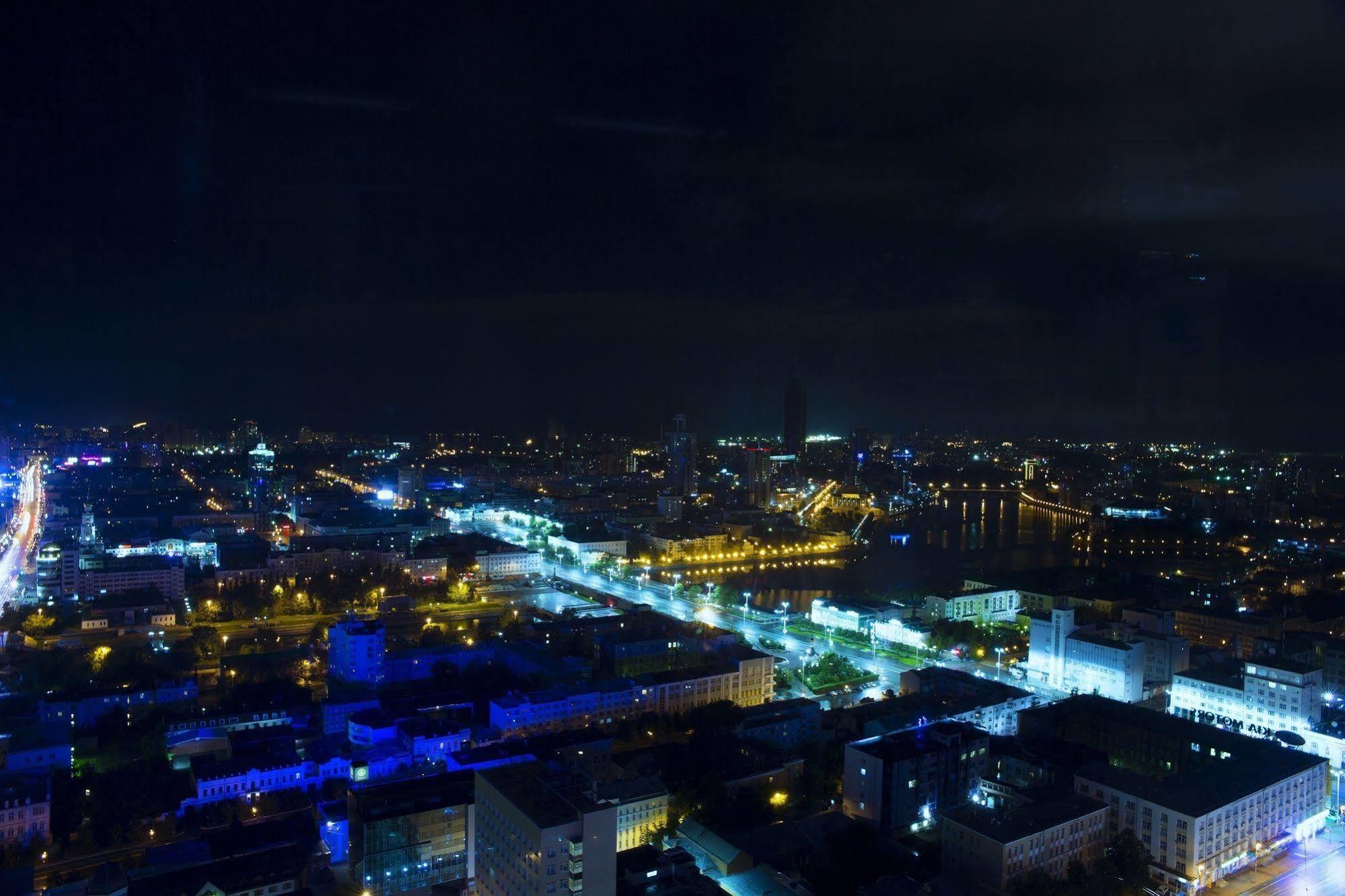 Vysotsky Hotel Jekatěrinburg Exteriér fotografie